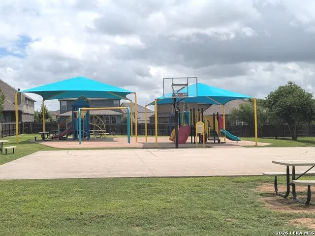 304 Saddle Dawn Cibolo, TX 78108