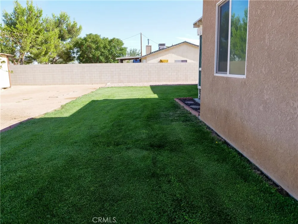 12760 Waynoka Apple Valley, CA 92308