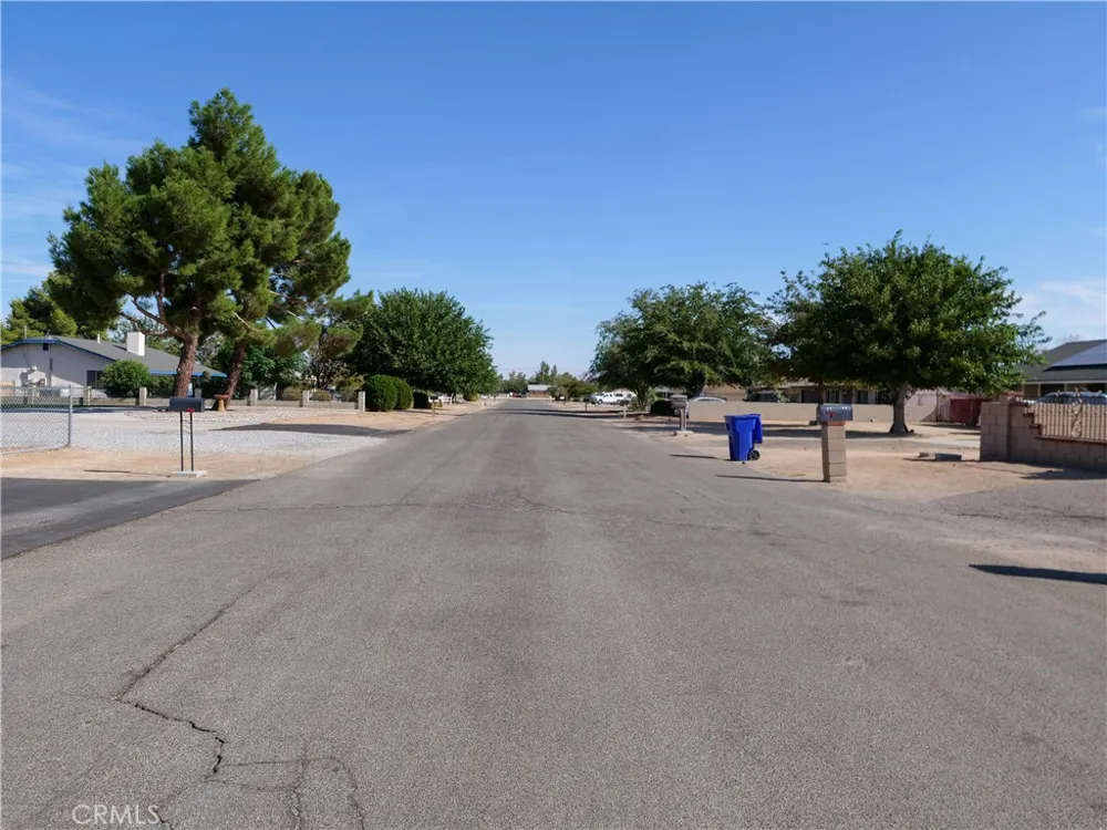12760 Waynoka Apple Valley, CA 92308