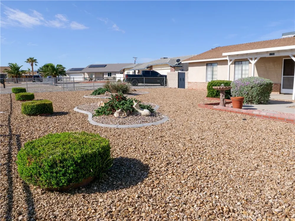 12760 Waynoka Apple Valley, CA 92308