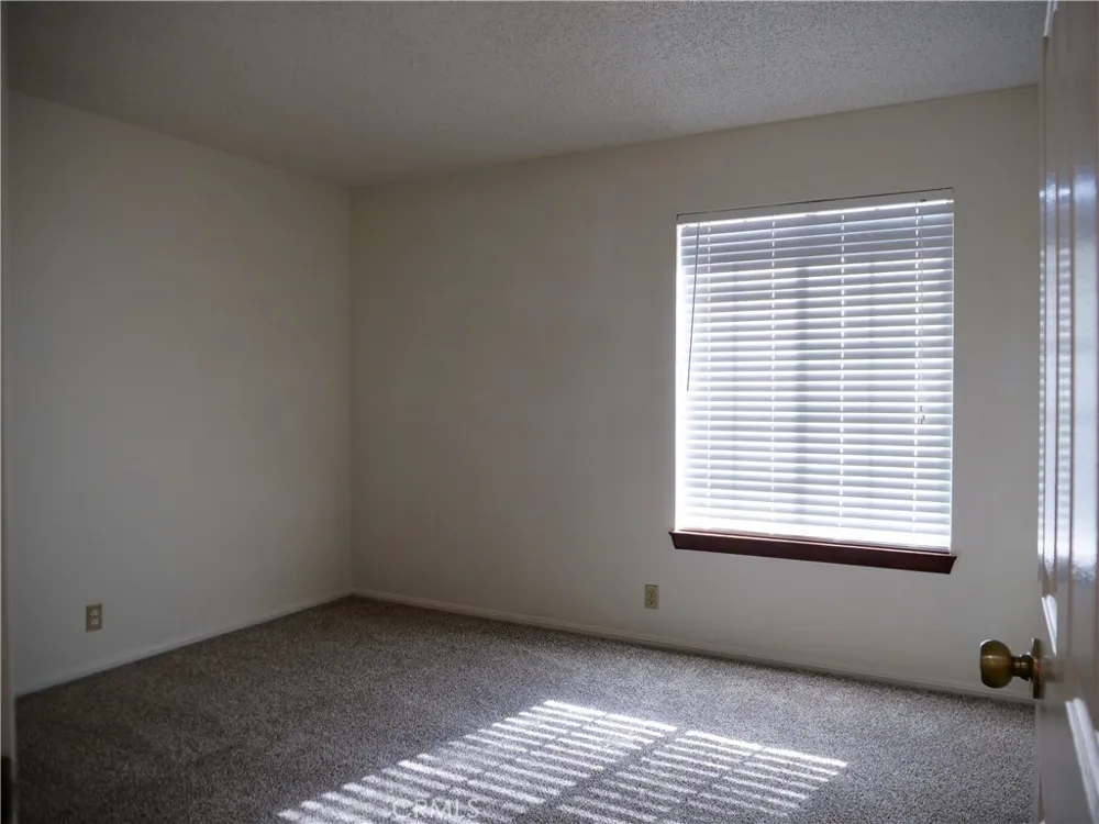 12760 Waynoka Apple Valley, CA 92308
