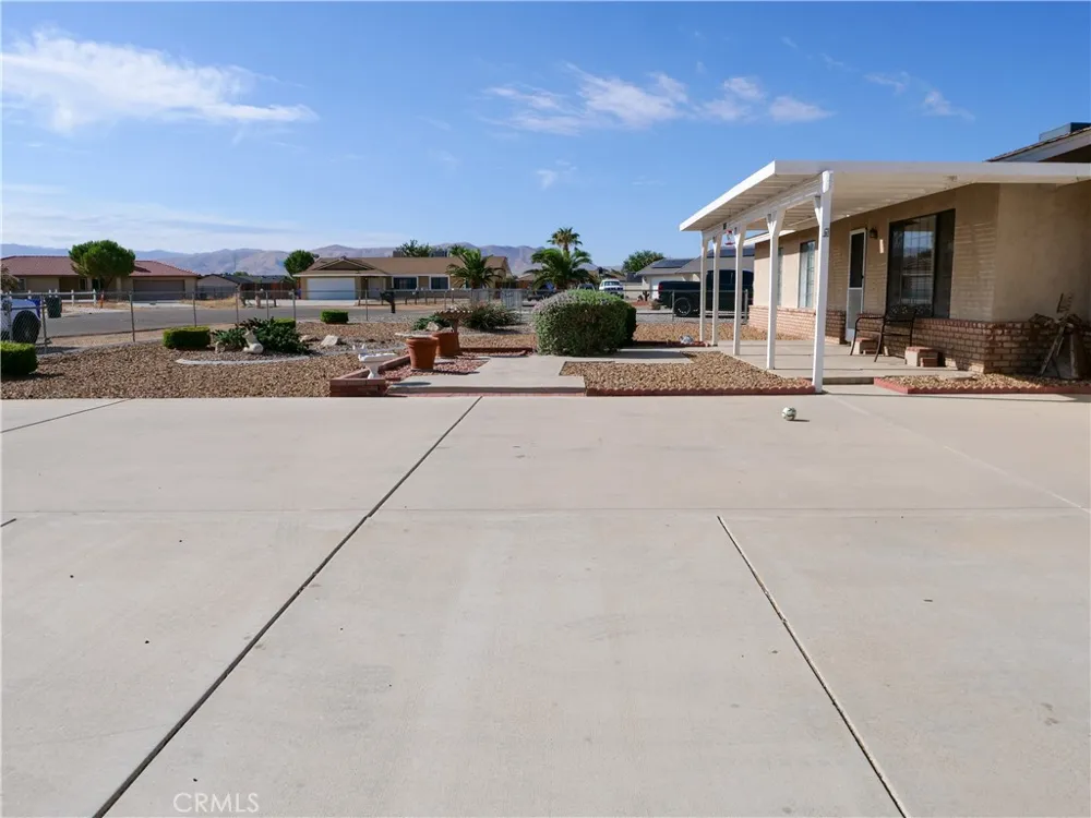 12760 Waynoka Apple Valley, CA 92308