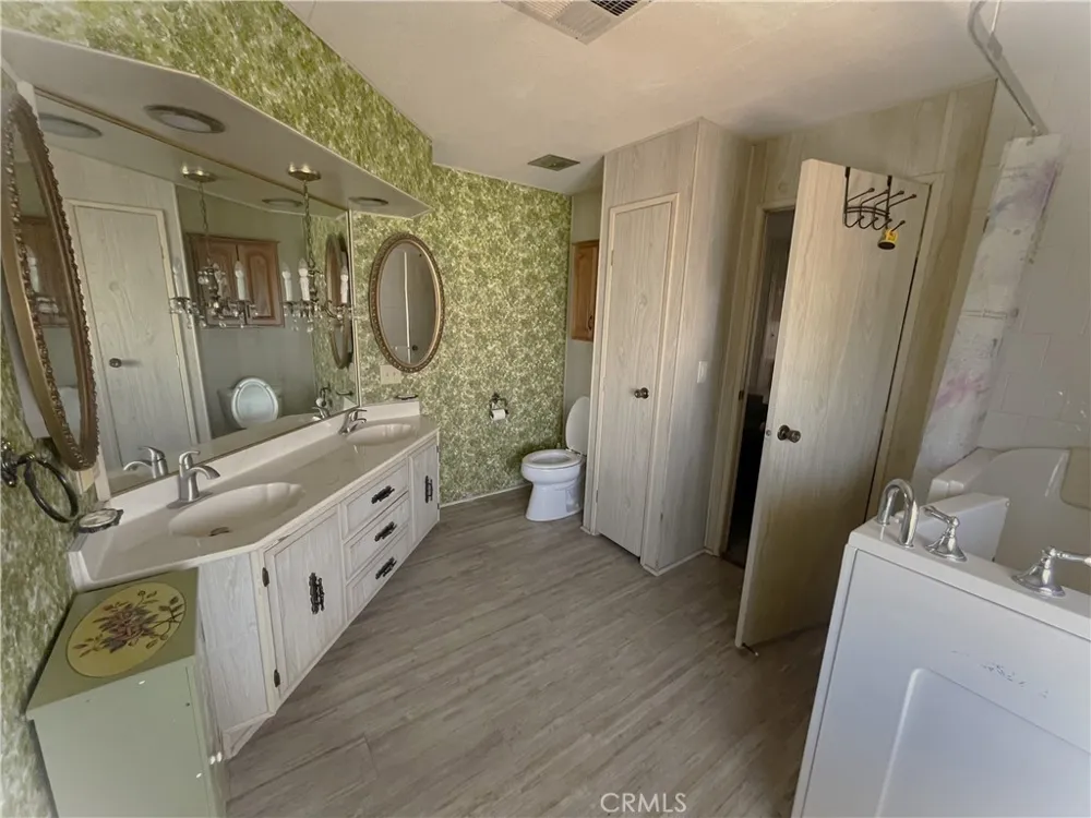 9391 California Avenue #108 Riverside, CA 92503