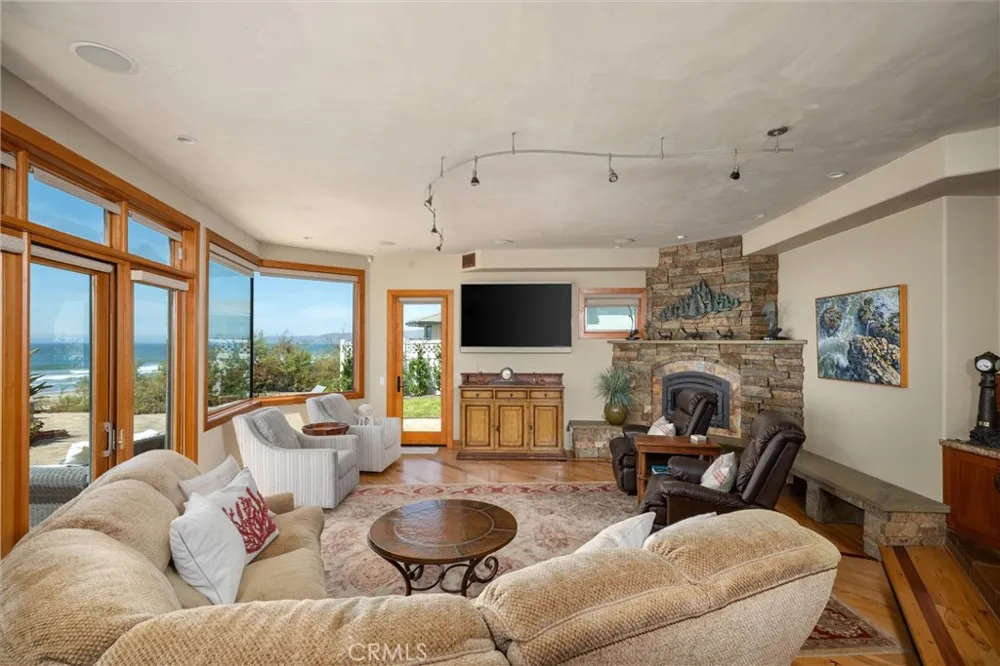 2618 Studio Drive Cayucos, CA 93430