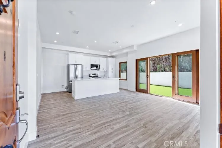2230 E First Street Long Beach, CA 90803