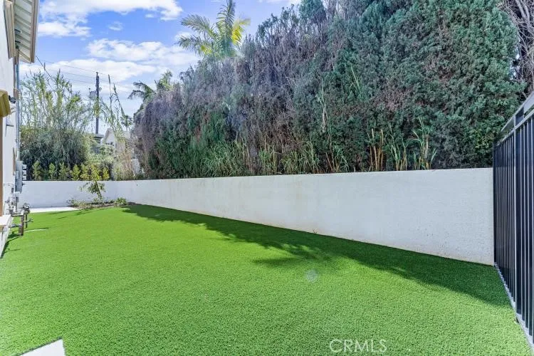 2230 E First Street Long Beach, CA 90803