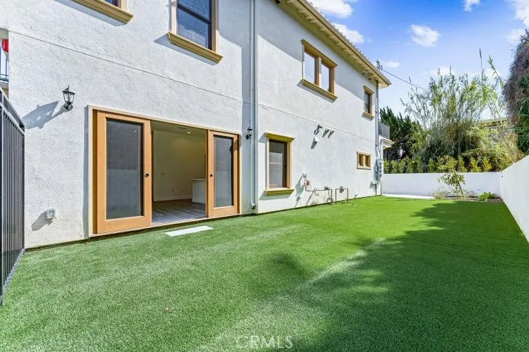2230 E First Street Long Beach, CA 90803