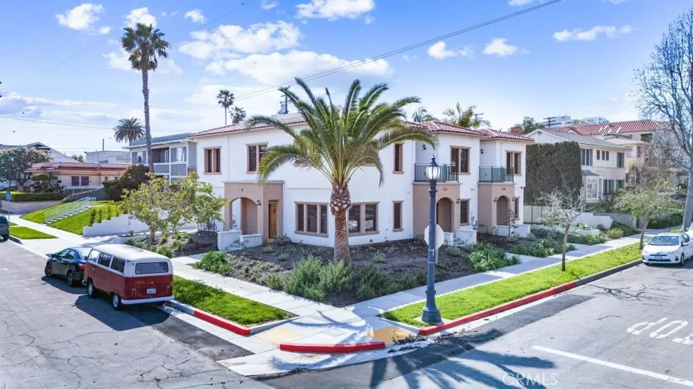 2230 E First Street Long Beach, CA 90803
