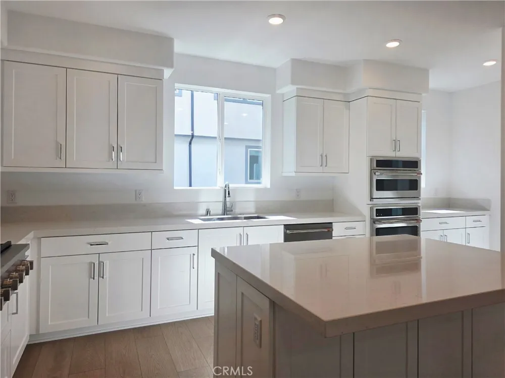 1835 Lychee Fullerton, CA 92835