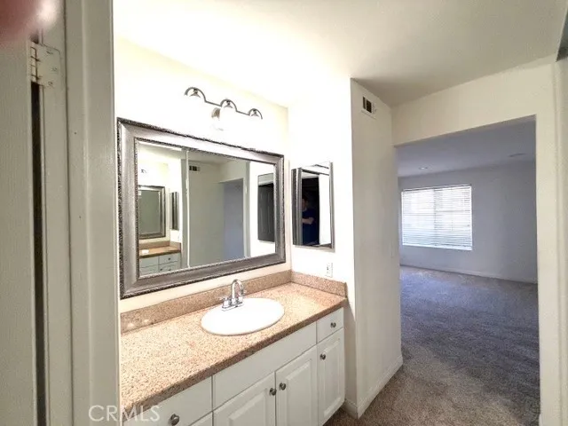 5515 Canoga Avenue #231 Woodland Hills, CA 91367