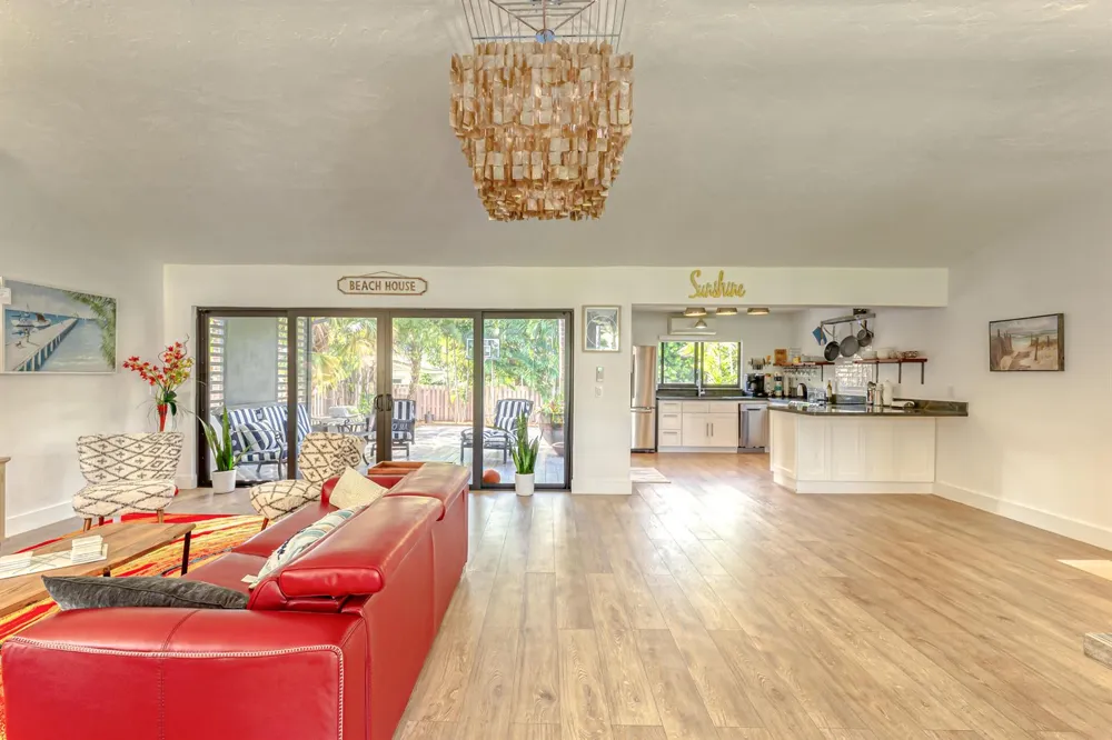2009 SE 24 AVENUE Fort Lauderdale, FL 33316