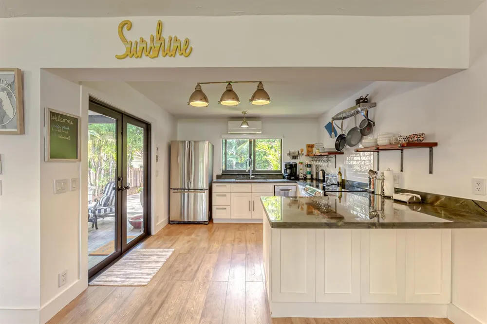 2009 SE 24 AVENUE Fort Lauderdale, FL 33316