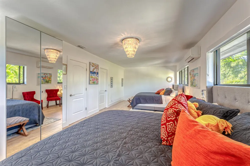 2009 SE 24 AVENUE Fort Lauderdale, FL 33316