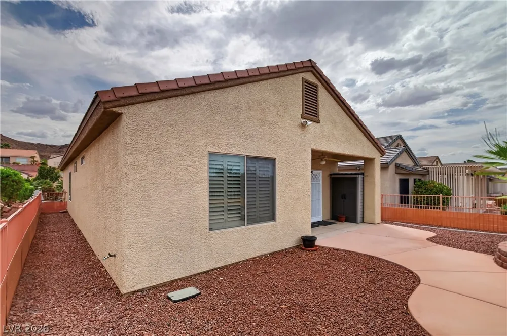 2118 Desert Woods Drive Henderson, NV 89012