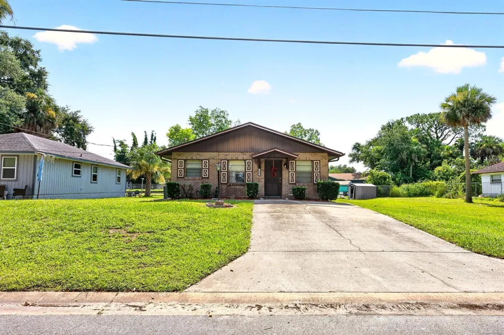 1809 STRICKLAND AVE. AVENUE Sanford, FL 32771
