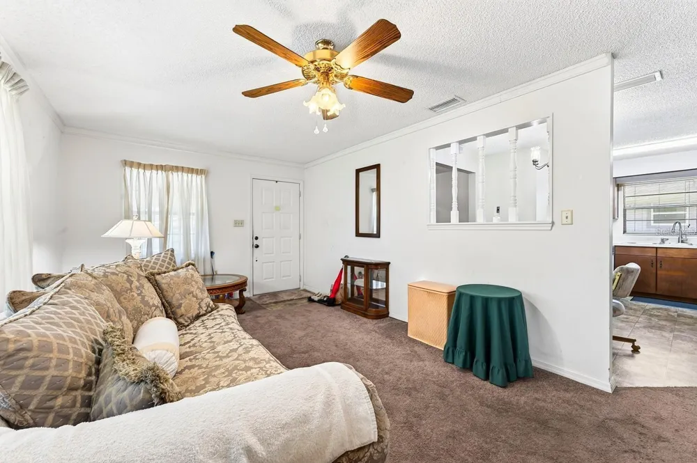 1809 STRICKLAND AVE. AVENUE Sanford, FL 32771
