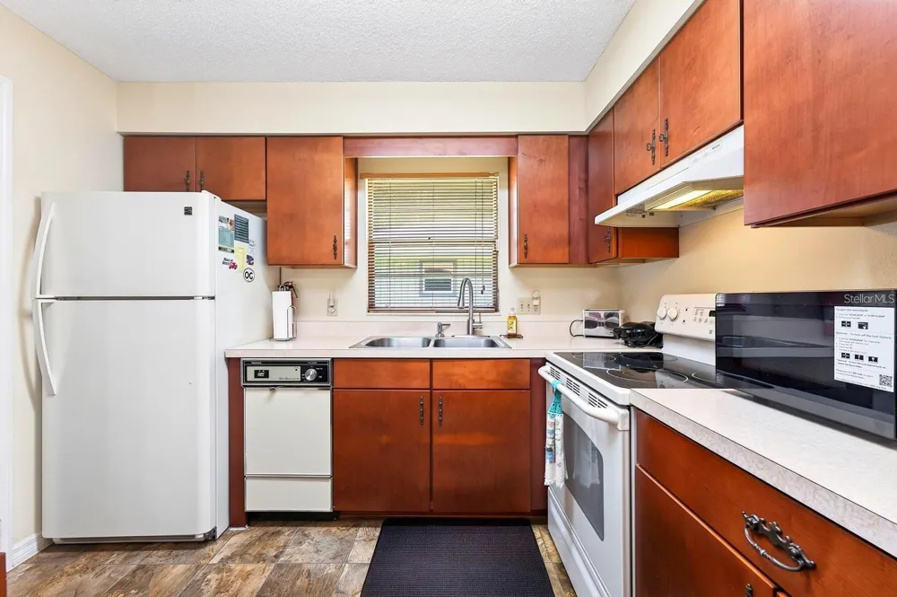 1809 STRICKLAND AVE. AVENUE Sanford, FL 32771