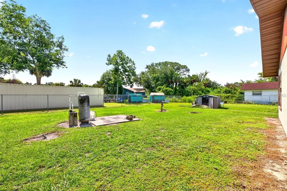 1809 STRICKLAND AVE. AVENUE Sanford, FL 32771