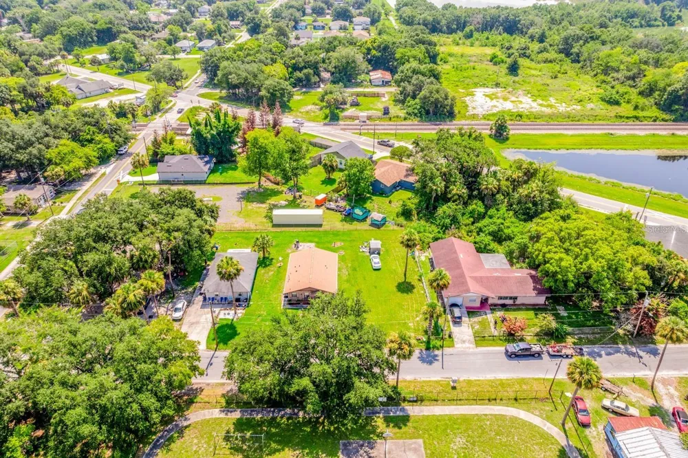 1809 STRICKLAND AVE. AVENUE Sanford, FL 32771