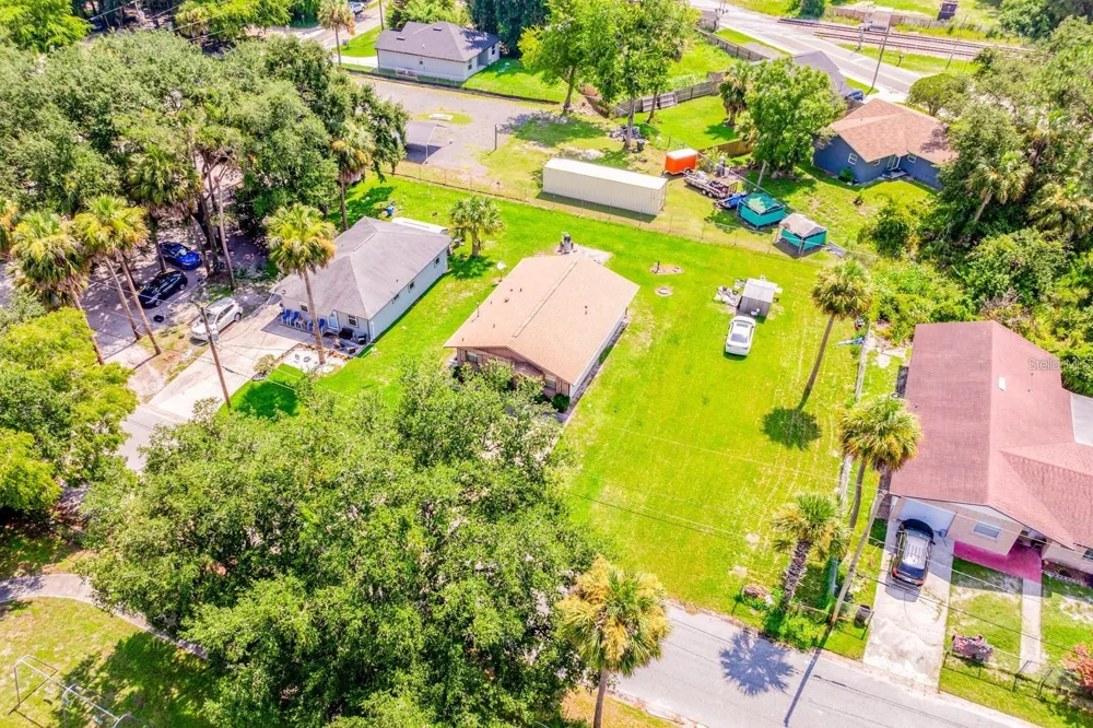1809 STRICKLAND AVE. AVENUE Sanford, FL 32771