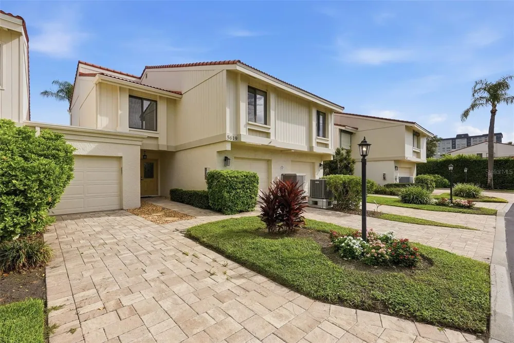 5619 ESCONDIDA BOULEVARD S St Petersburg, FL 33715