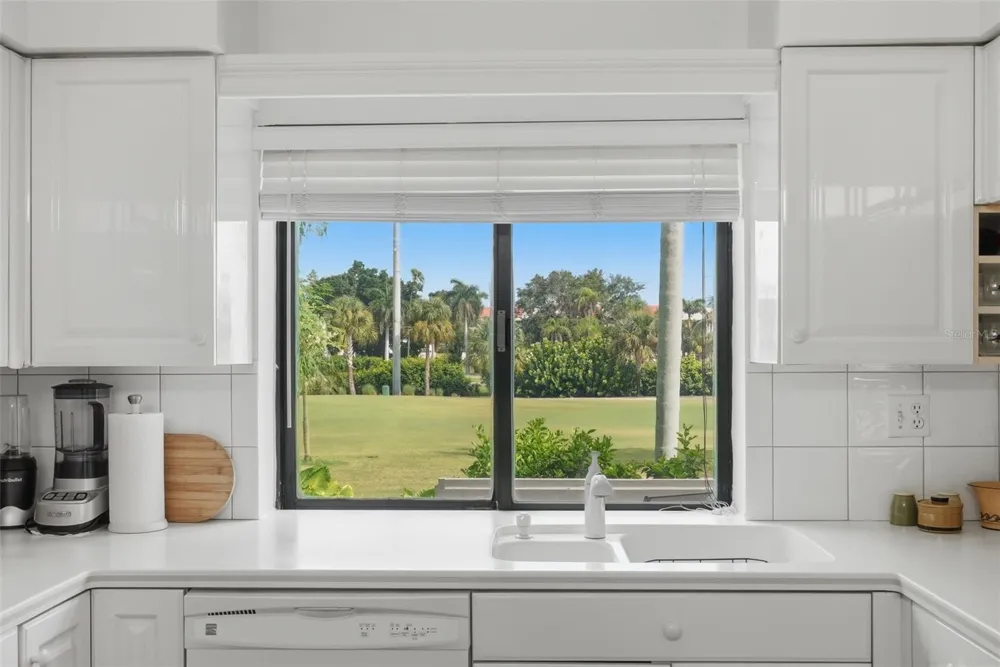 5619 ESCONDIDA BOULEVARD S St Petersburg, FL 33715