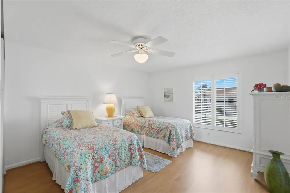 5619 ESCONDIDA BOULEVARD S St Petersburg, FL 33715