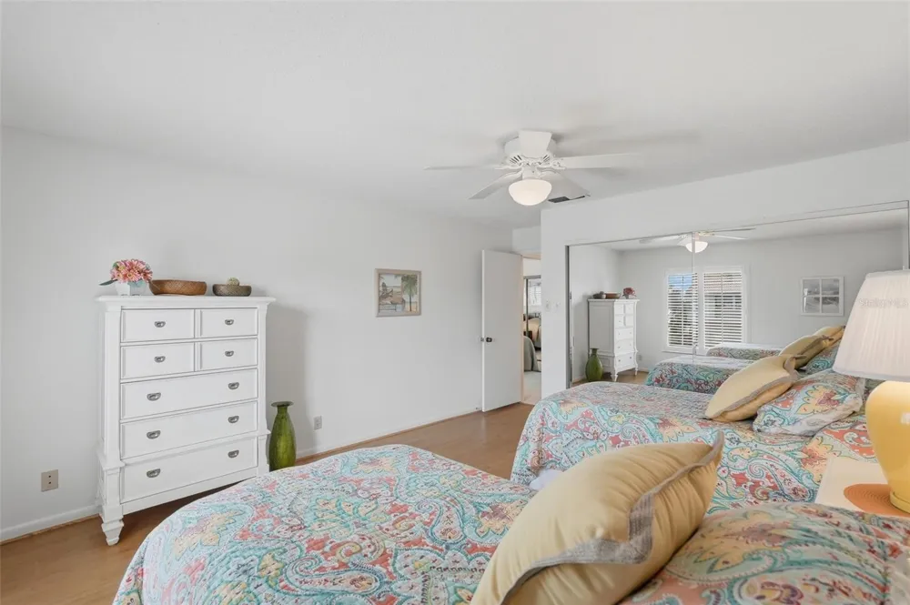 5619 ESCONDIDA BOULEVARD S St Petersburg, FL 33715