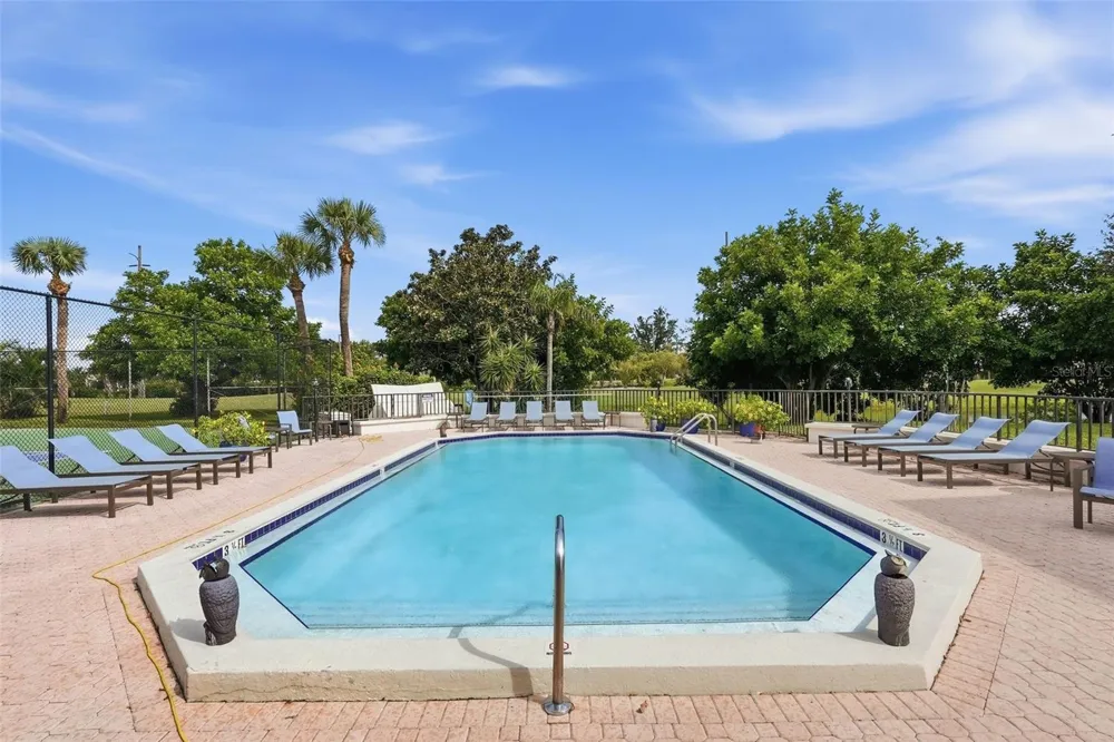 5619 ESCONDIDA BOULEVARD S St Petersburg, FL 33715