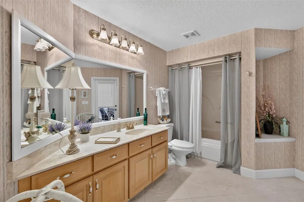 35350 COUNTY ROAD 439 Eustis, FL 32736
