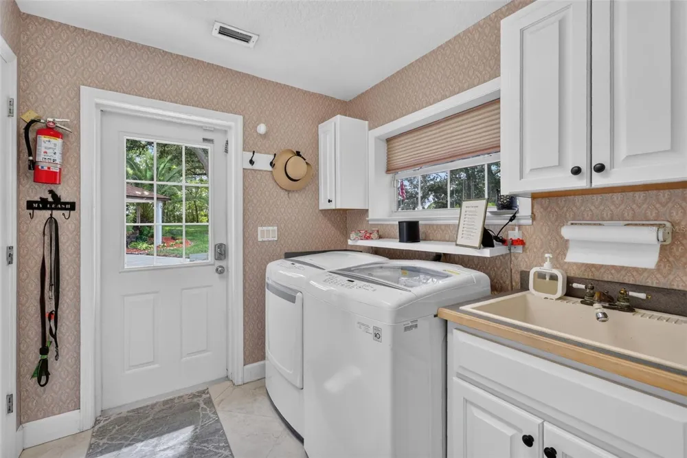35350 COUNTY ROAD 439 Eustis, FL 32736