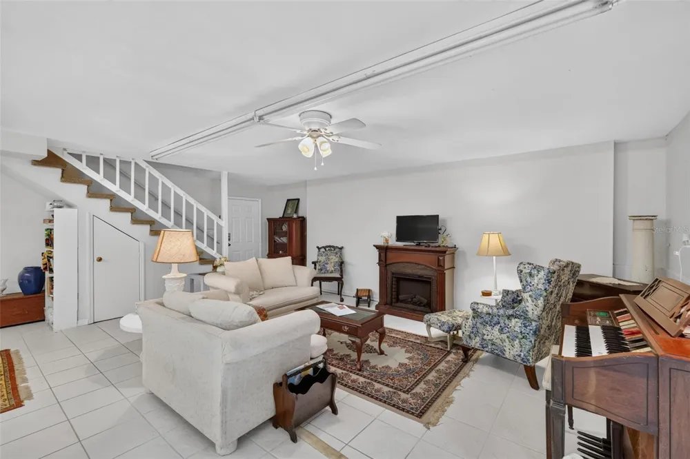 35350 COUNTY ROAD 439 Eustis, FL 32736