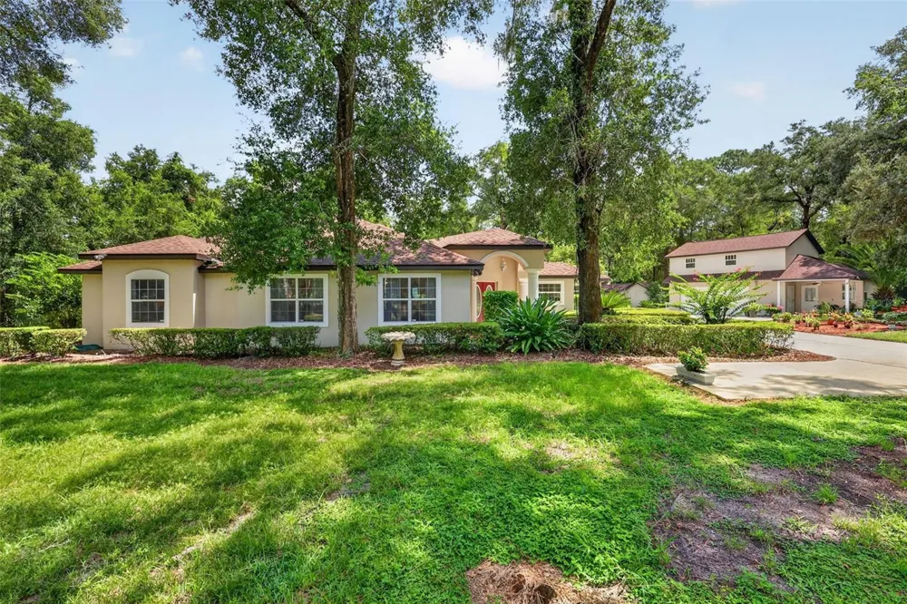 35350 COUNTY ROAD 439 Eustis, FL 32736