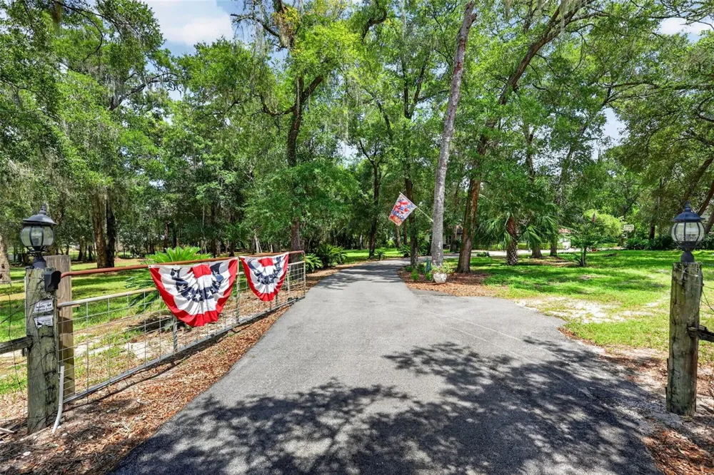 35350 COUNTY ROAD 439 Eustis, FL 32736