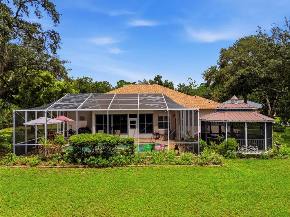 10531 MIRACLE LANE New Port Richey, FL 34654