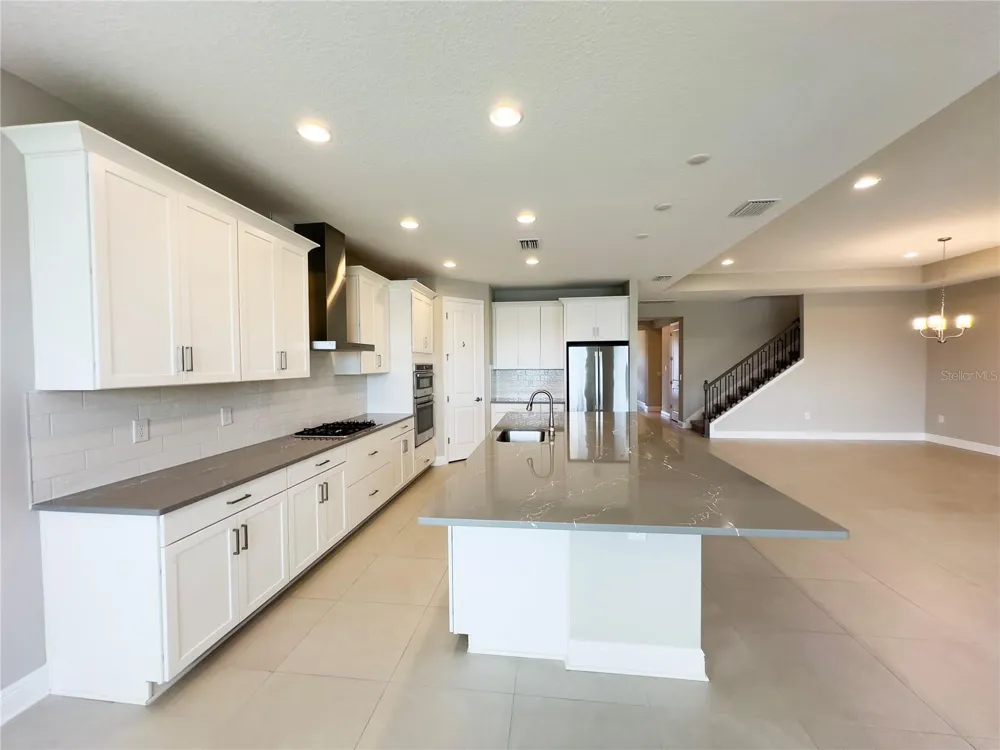 17675 SAVORY MIST CIRCLE Lakewood Ranch, FL 34211