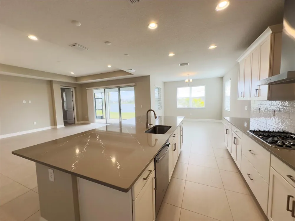 17675 SAVORY MIST CIRCLE Lakewood Ranch, FL 34211