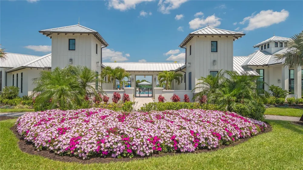 17675 SAVORY MIST CIRCLE Lakewood Ranch, FL 34211