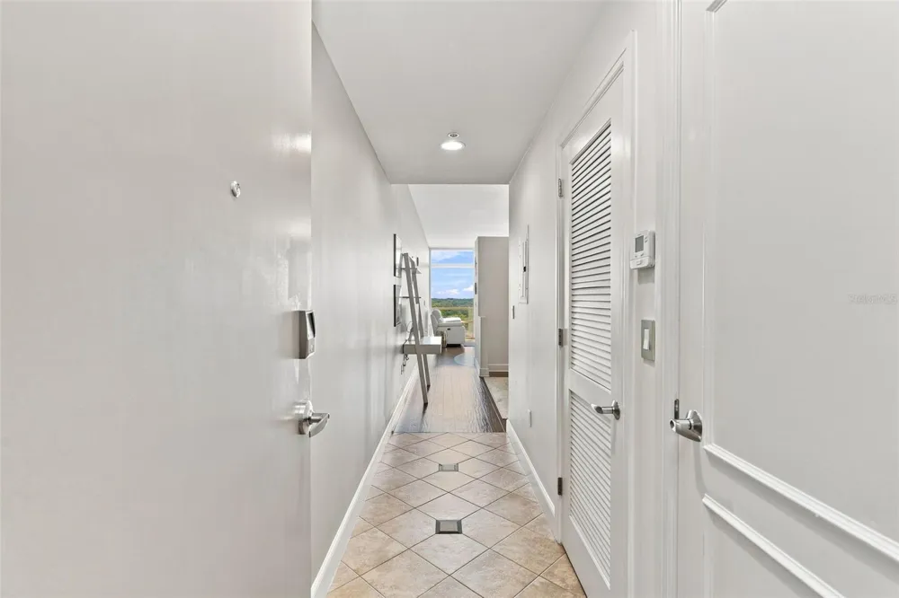 101 S EOLA DRIVE #905 Orlando, FL 32801