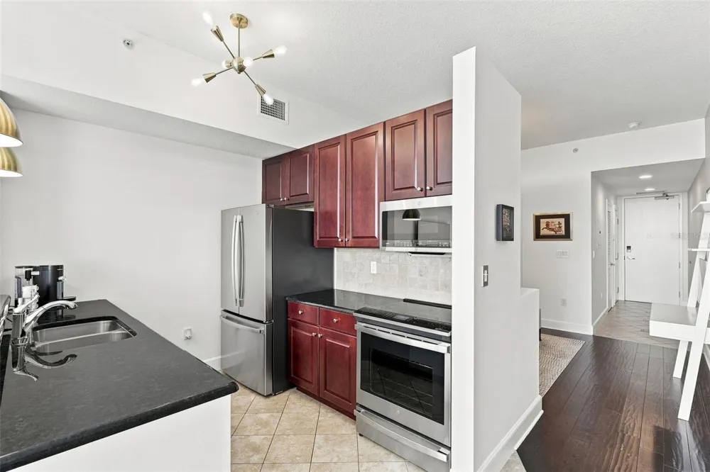 101 S EOLA DRIVE #905 Orlando, FL 32801
