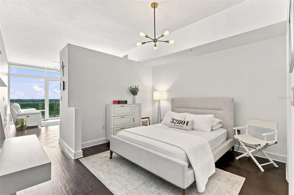 101 S EOLA DRIVE #905 Orlando, FL 32801