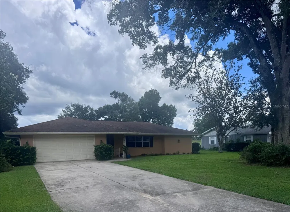 6088 FAIRWAY DRIVE Ridge Manor, FL 33523
