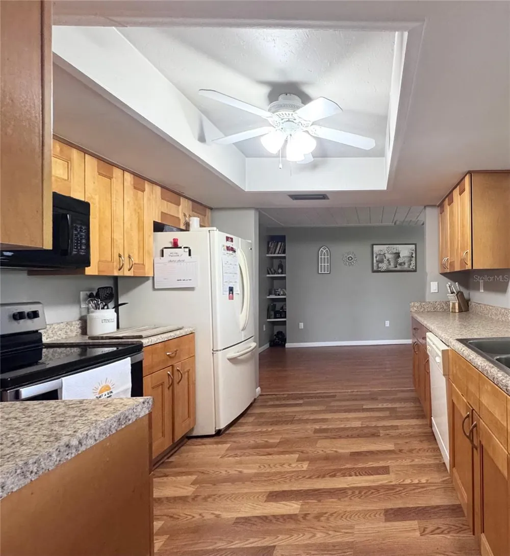6088 FAIRWAY DRIVE Ridge Manor, FL 33523