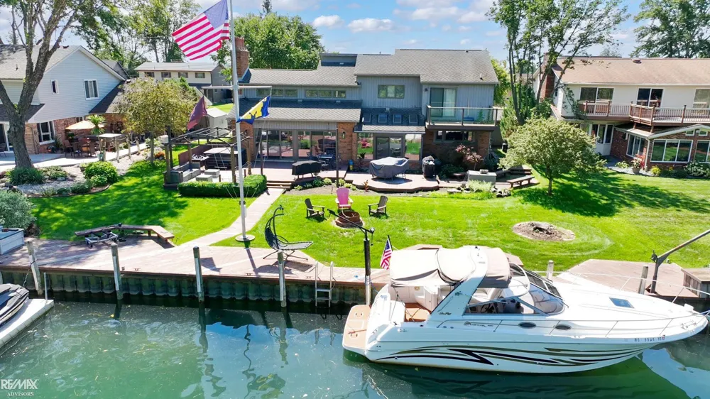7354 Flamingo Street Clay Township, MI 48001