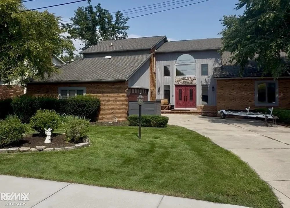 7354 Flamingo Street Clay Township, MI 48001