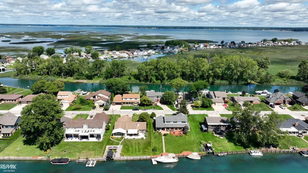 7354 Flamingo Street Clay Township, MI 48001