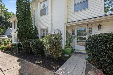 1434 Hampton Glen Court