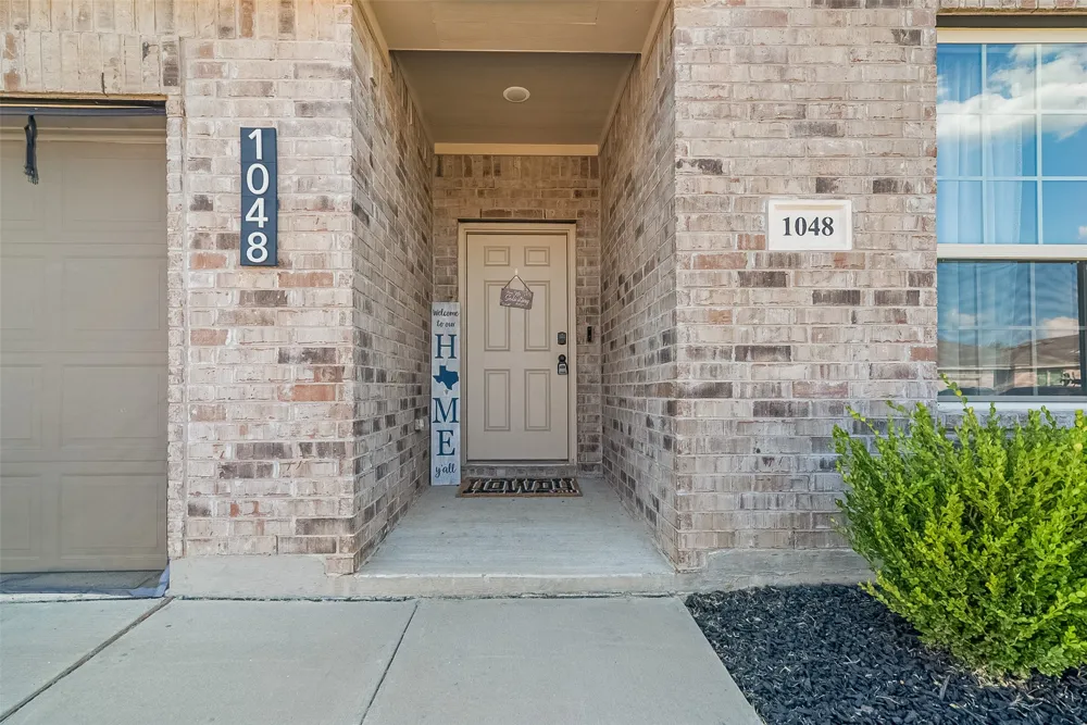 1048 Waverly Drive Van Alstyne, TX 75495