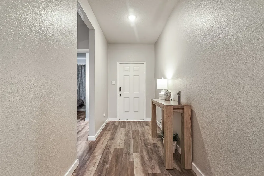 1048 Waverly Drive Van Alstyne, TX 75495