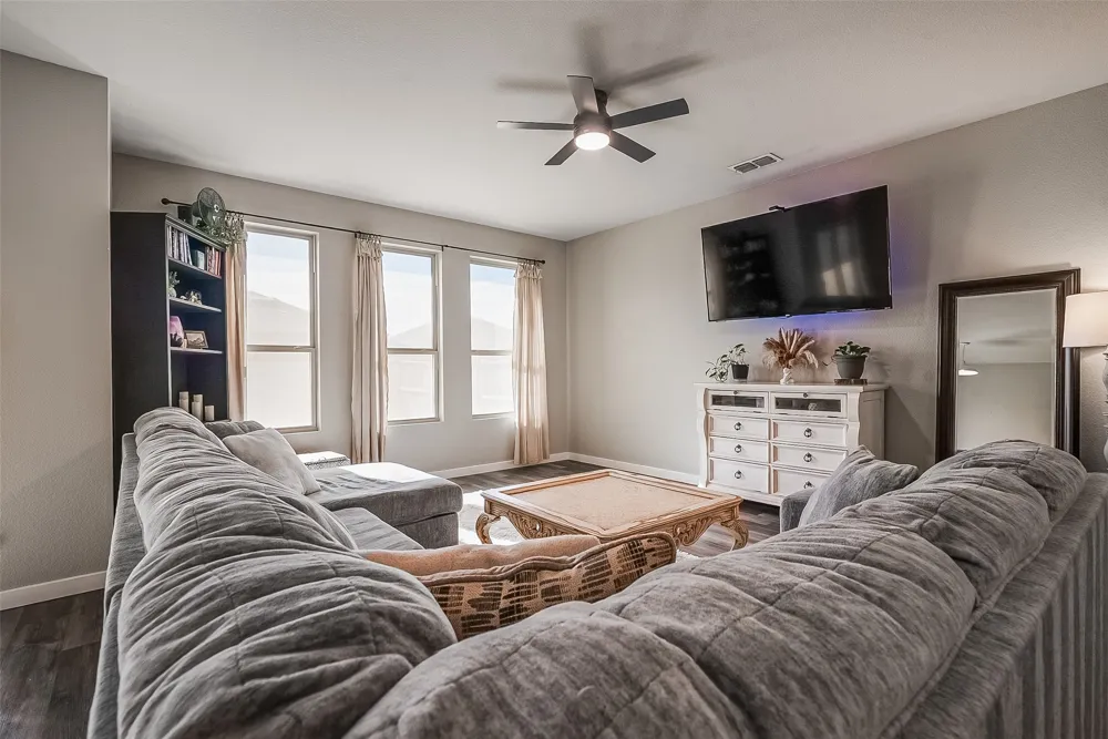 1048 Waverly Drive Van Alstyne, TX 75495
